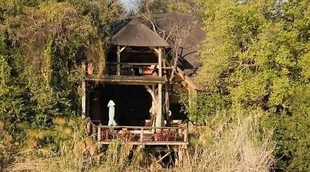 Muneambuanas Lianshulu Lodge מראה חיצוני תמונה